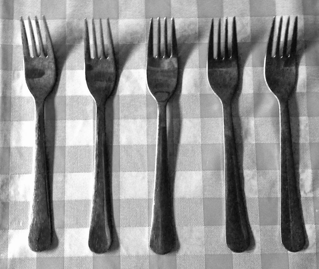 Cinco tenedores